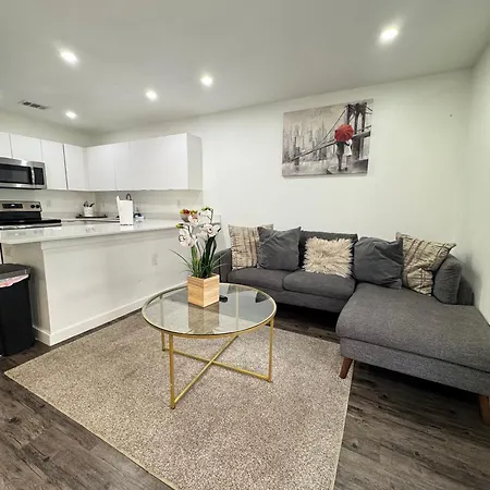 Central Dallas - Sleek Luxurious 1Bed 1Bath Pad